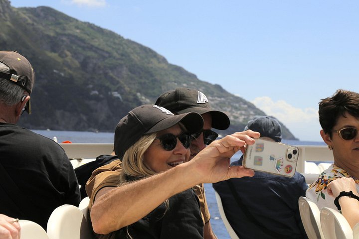 Vues panoramiques de la côte amalfitaine, y compris Positano, Amalfi et Ravello, depuis un bateau et la route, photo 11 | wizardtrip