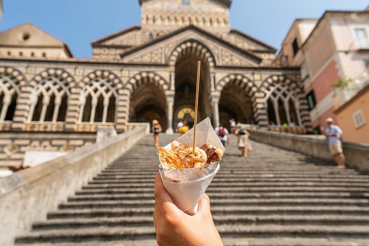 Vues panoramiques de la côte amalfitaine, y compris Positano, Amalfi et Ravello, depuis un bateau et la route, photo 13 | wizardtrip