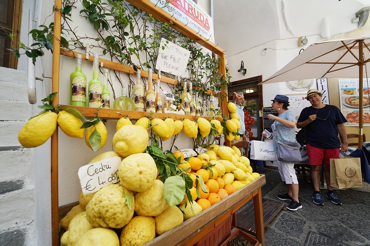 Vues panoramiques de la côte amalfitaine, y compris Positano, Amalfi et Ravello, depuis un bateau et la route, photo 14 | wizardtrip