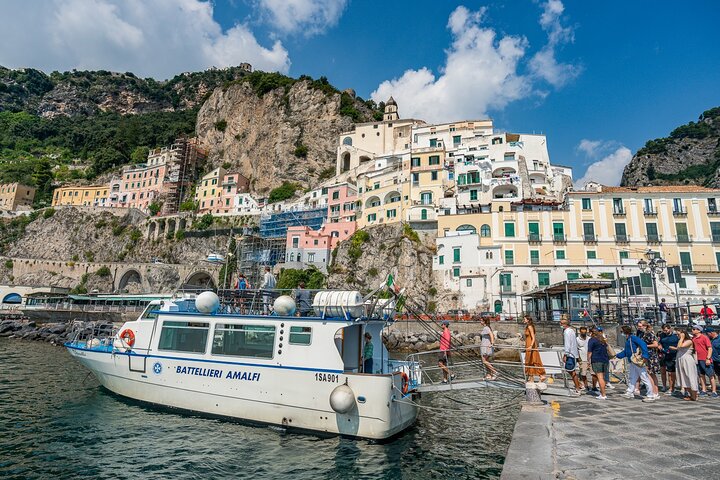 Vues panoramiques de la côte amalfitaine, y compris Positano, Amalfi et Ravello, depuis un bateau et la route, photo 15 | wizardtrip