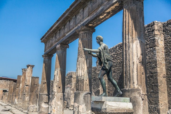 Erkunden Sie die antiken Ruinen von Pompeji und den Vulkankrater des Vesuvs auf einer ganztägigen geführten Tour von Sorrent aus, Foto 14 | wizardtrip