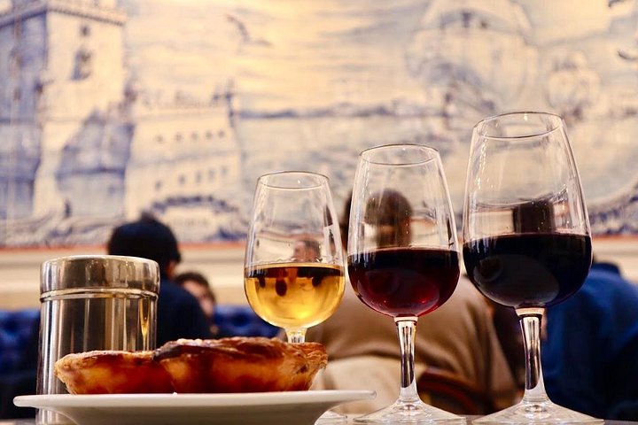 Un viaggio culinario attraverso le strade storiche di Lisbona, con prelibatezze locali, vini e monumenti iconici, foto 13 | wizardtrip