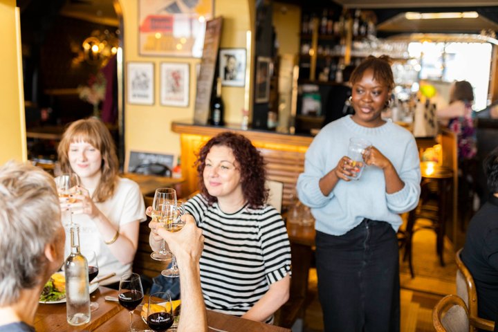 Exploration culinaire du Marais parisien, avec des délices français, du vin et des rues historiques, photo 30 | wizardtrip