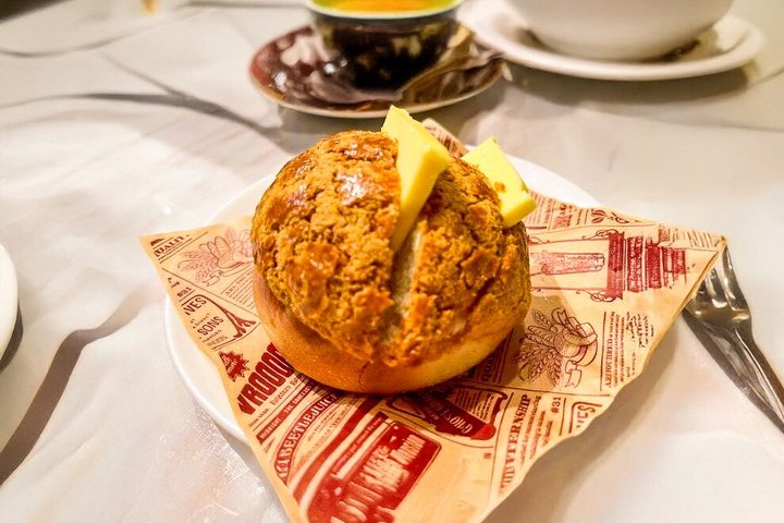 A culinary journey through Hong Kong's Tin Hau district, featuring local delicacies and hidden food spots, photo 9 | wizardtrip