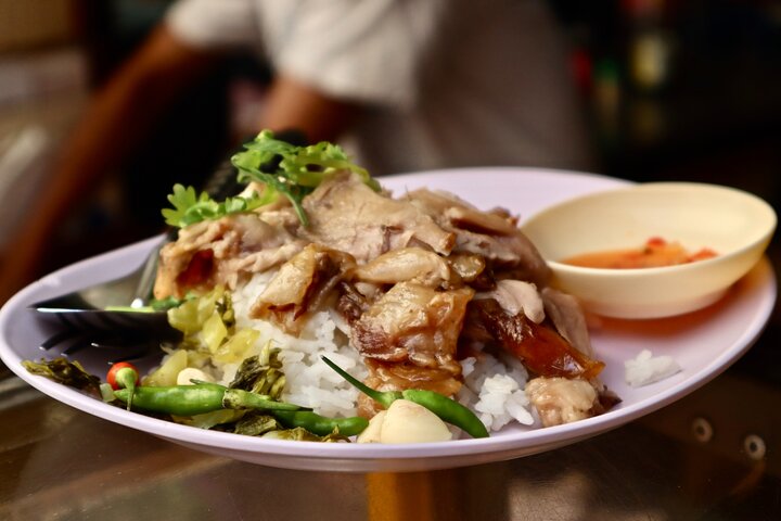 Une visite culinaire guidée à Bangkok, Thaïlande, présentant des plats et des marchés locaux, photo 11 | wizardtrip