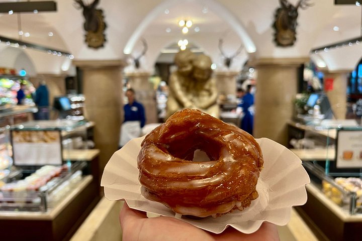 Um tour gastronômico guiado em Munique, Alemanha, apresentando culinária tradicional bávara e cervejas locais, foto 19 | wizardtrip