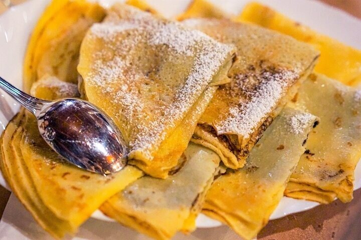 Experience authentic Hungarian cuisine on a guided food tour through Budapest's historic neighborhoods, photo 8 | wizardtrip