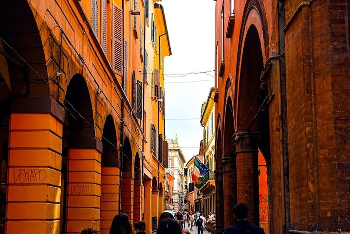 Un tour gastronomico guidato che esplora i mercati, la pasta e le prelibatezze locali di Bologna, foto 10 | wizardtrip