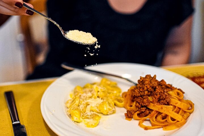 Un tour gastronomico guidato che esplora i mercati, la pasta e le prelibatezze locali di Bologna, foto 11 | wizardtrip