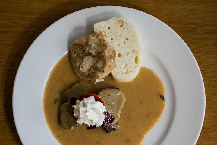 Um delicioso tour gastronômico em Praga com pratos e bebidas tradicionais tchecos no histórico Malá Strana, foto 21 | wizardtrip