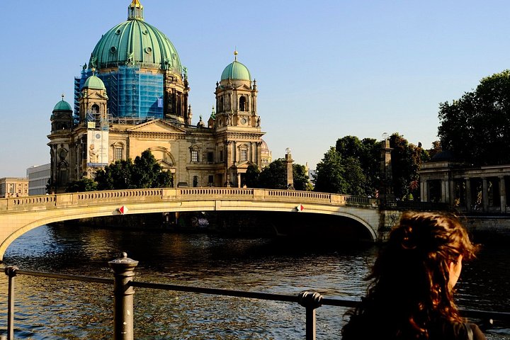 Eine kulinarische Erkundung des Berliner Mitte-Viertels mit lokalen Speisen und historischen Stätten, Foto 25 | wizardtrip