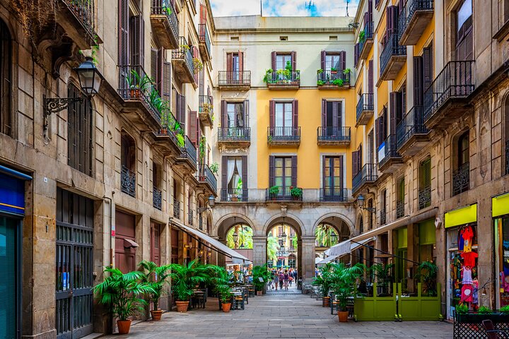 Une visite gastronomique guidée à Barcelone avec tapas, paella et sangria dans des quartiers historiques, photo 10 | wizardtrip