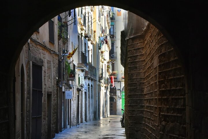 Une visite gastronomique guidée à Barcelone avec tapas, paella et sangria dans des quartiers historiques, photo 14 | wizardtrip