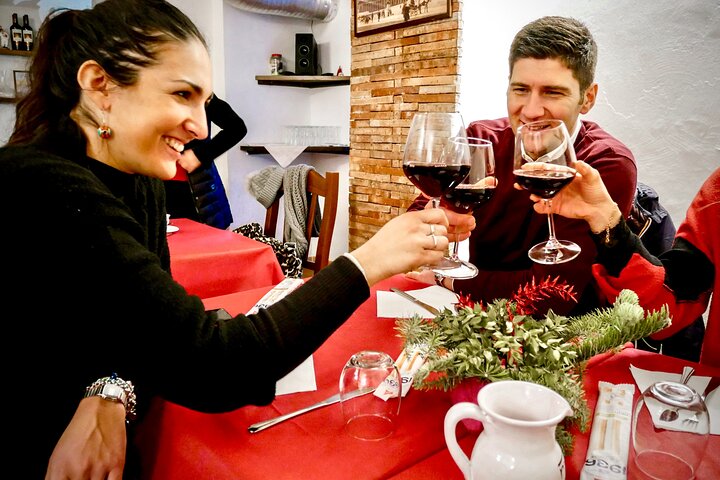 Authentic Naples Food Tour with 8+ Tastings of Pizza, Wine & More | wizardtrip