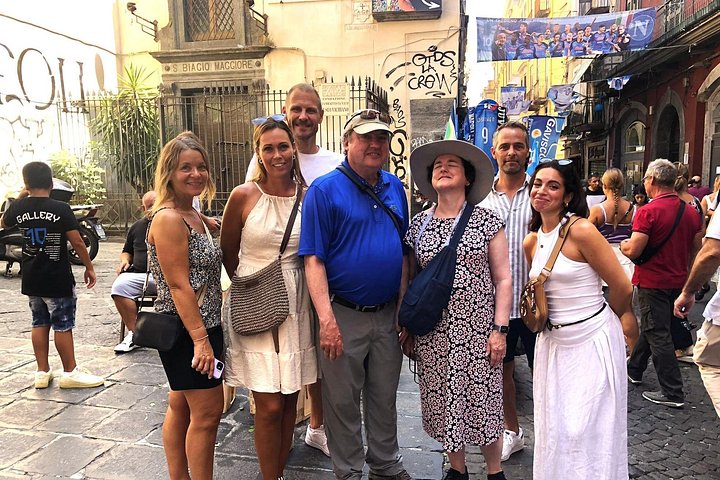Un tour gastronomico guidato a Napoli, Italia, con pizza, vino e prelibatezze locali, foto 9 | wizardtrip
