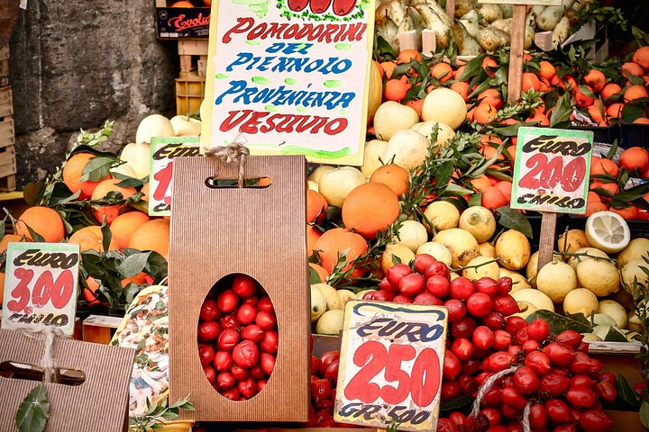 Un tour gastronomico guidato a Napoli, Italia, con pizza, vino e prelibatezze locali, foto 10 | wizardtrip