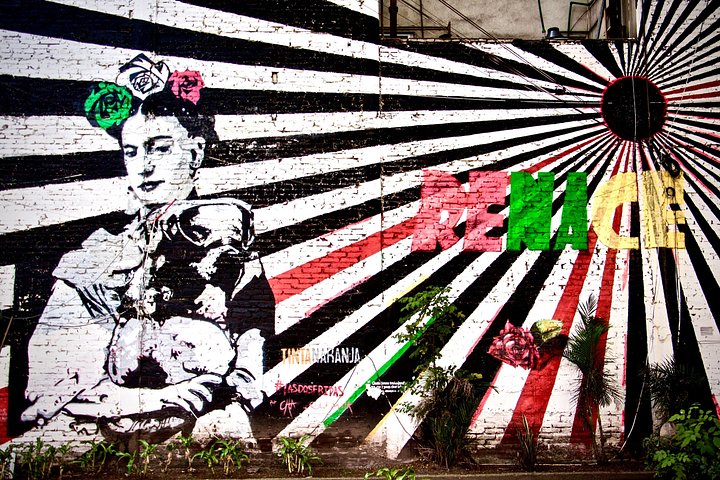 En guidet madtur gennem Mexico Citys historiske centrum, der viser lokal mad og livlige gadescener, foto 12 | wizardtrip