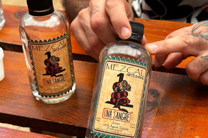 En guidet madtur gennem Mexico Citys historiske centrum, der viser lokal mad og livlige gadescener, foto 17 | wizardtrip