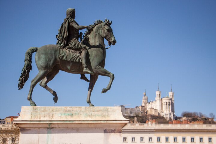 Um tour culinário pela cidade velha de Lyon, com pratos autênticos e vinhos locais, foto 14 | wizardtrip