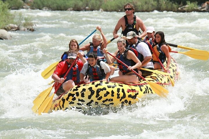 Familjevänlig forsränningsresa på Yellowstone River i Gardiner, USA, foto 6 | wizardtrip
