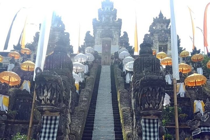 Circuit panoramique à Bali présentant des temples, des cascades et des rizières pour des photos Instagram, photo 11 | wizardtrip