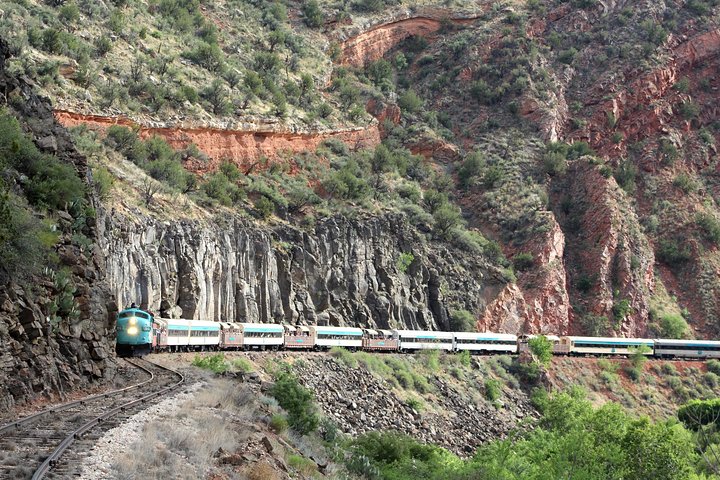 ヴェルデキャニオン鉄道の景観列車旅、アリゾナ、赤岩、川、野生動物、写真9 | wizardtrip
