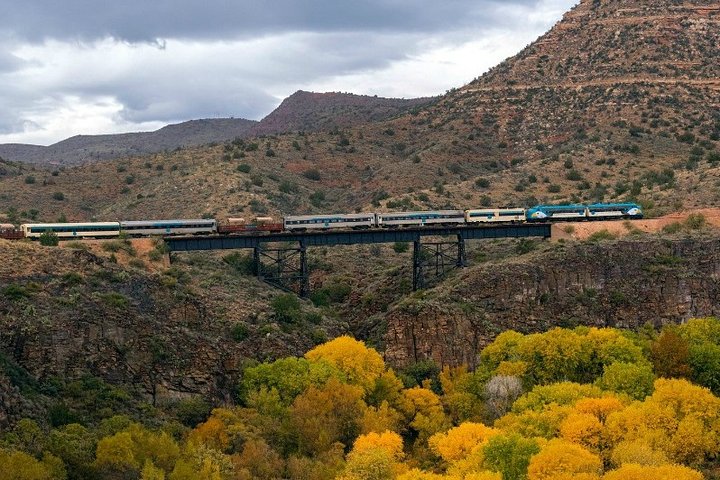 ヴェルデキャニオン鉄道の景観列車旅、アリゾナ、赤岩、川、野生動物、写真14 | wizardtrip