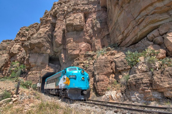 ヴェルデキャニオン鉄道の景観列車旅、アリゾナ、赤岩、川、野生動物、写真18 | wizardtrip