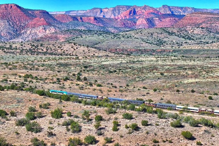 ヴェルデキャニオン鉄道の景観列車旅、アリゾナ、赤岩、川、野生動物、写真22 | wizardtrip