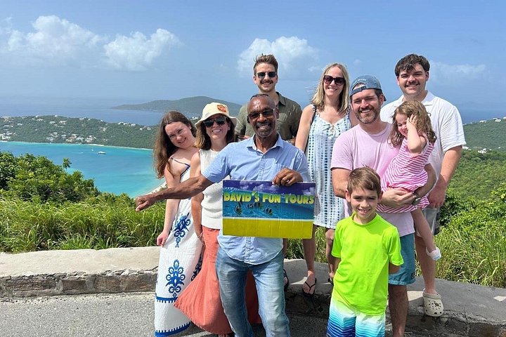 Visite guidée privée de St Thomas, avec des points de vue panoramiques, des sites historiques, du shopping et la plage de Magens Bay, photo 28 | wizardtrip