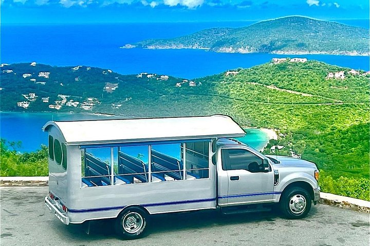 Visite guidée privée de St Thomas, avec des points de vue panoramiques, des sites historiques, du shopping et la plage de Magens Bay, photo 29 | wizardtrip