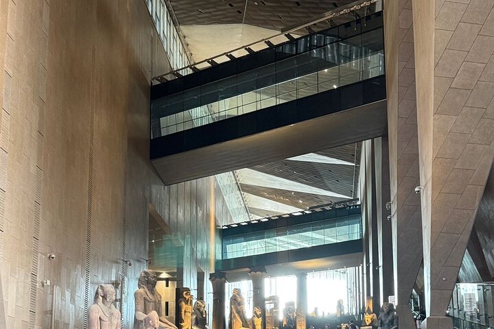 Tour privado por las Pirámides de Giza y el Gran Museo Egipcio en El Cairo, Egipto, foto 24 | wizardtrip