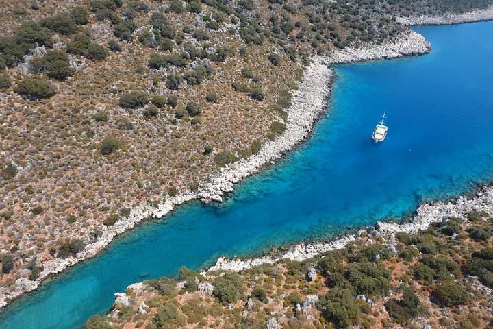 Bådtur der udforsker Kekova øens sunkne by og historiske steder fra Kaş, Tyrkiet, foto 9 | wizardtrip