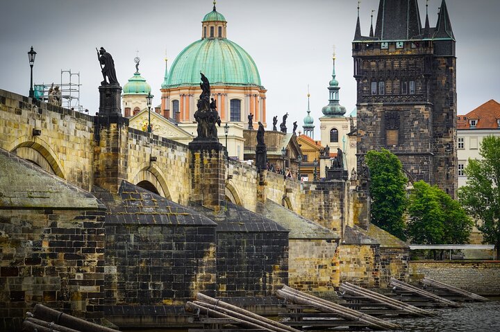 Visite de la Vieille Ville de Prague avec le Pont Charles, l'Horloge Astronomique et exploration souterraine, photo 7 | wizardtrip