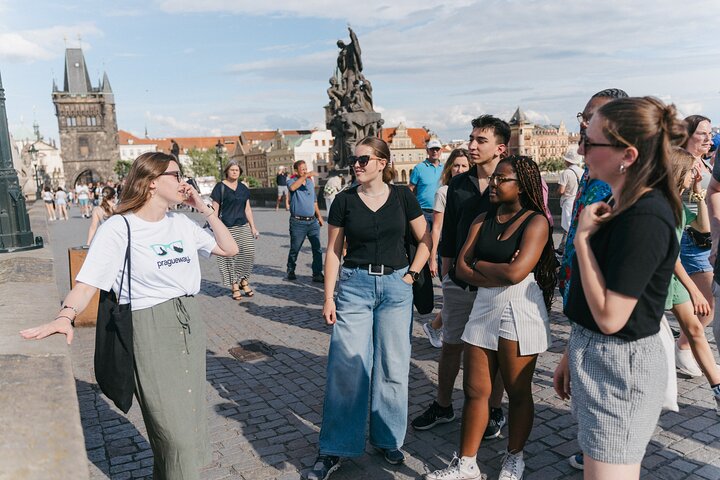 Visite de la Vieille Ville de Prague avec le Pont Charles, l'Horloge Astronomique et exploration souterraine, photo 8 | wizardtrip