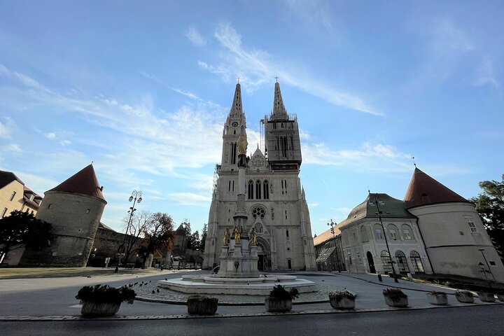 Zagreb walking tour exploring Old Town landmarks, WW2 tunnels, and the funicular, photo 14 | wizardtrip