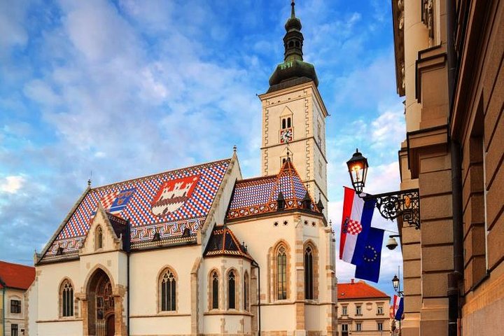 Zagreb walking tour exploring Old Town landmarks, WW2 tunnels, and the funicular, photo 17 | wizardtrip