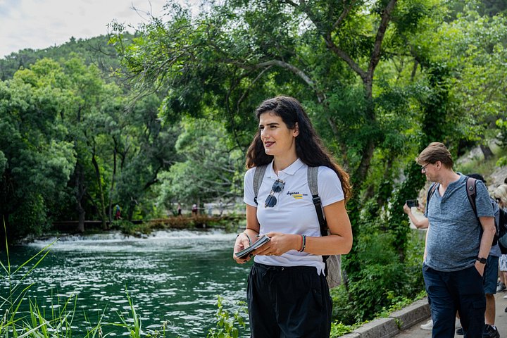 Tagesausflug von Split zu den Krka-Wasserfällen und Trogir mit Wasserfällen, Bootsfahrt und historischer Stadt, Foto 12 | wizardtrip