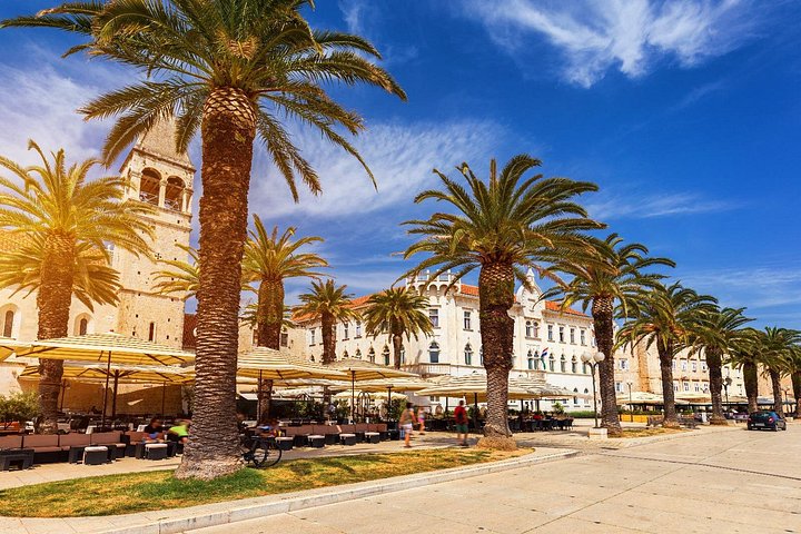 Tagesausflug von Split zu den Krka-Wasserfällen und Trogir mit Wasserfällen, Bootsfahrt und historischer Stadt, Foto 14 | wizardtrip