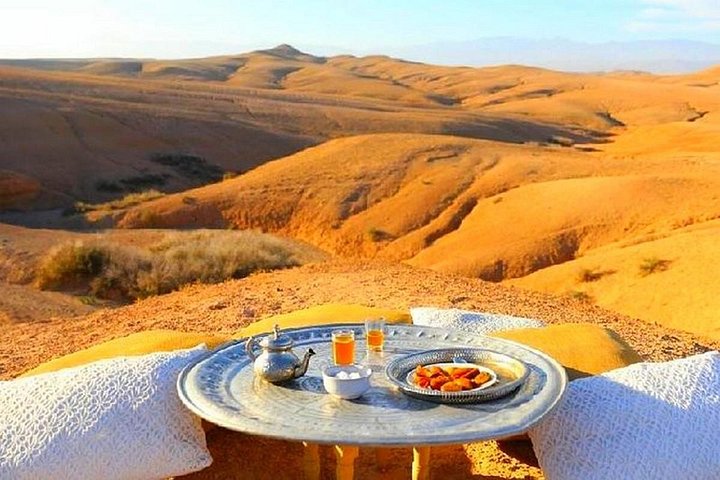 Kameltur ved solnedgang og middagsopplevelse i Agafay-ørkenen nær Marrakech, foto 8 | wizardtrip