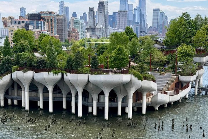 En guidet madtur, der udforsker Chelsea Market og The High Line i New York City, med lokale delikatesser og naturskøn udsigt, foto 10 | wizardtrip