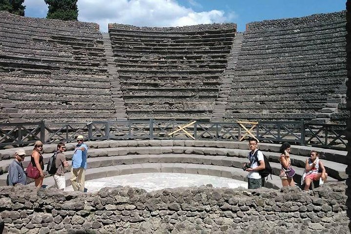 Tour de dia inteiro em pequeno grupo de Roma para Pompeia e Costa Amalfitana, com ruínas antigas e vilas costeiras cênicas, foto 18 | wizardtrip