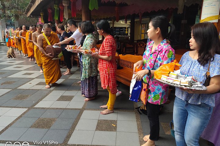 Spirituele zonsopgang tour bij Wat Phra That Doi Suthep tempel in Chiang Mai, Thailand, foto 13 | wizardtrip