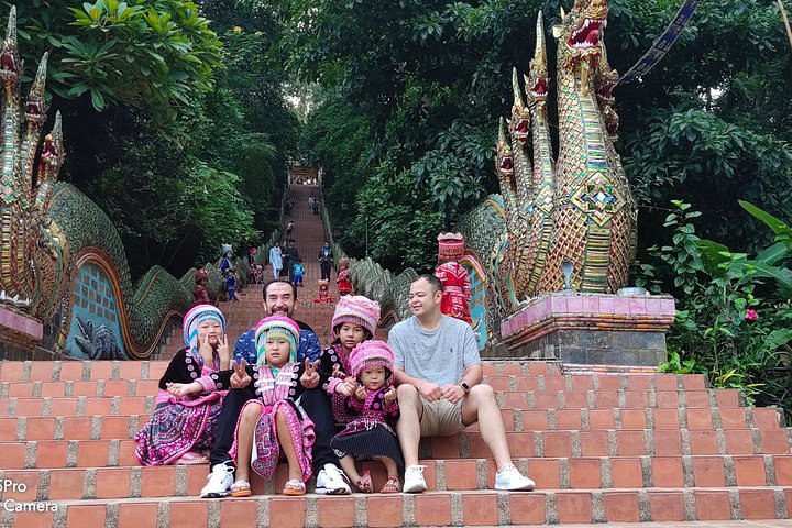 Spirituele zonsopgang tour bij Wat Phra That Doi Suthep tempel in Chiang Mai, Thailand, foto 34 | wizardtrip