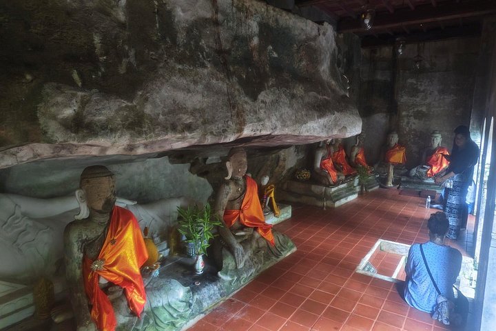 Spirituele zonsopgang tour bij Wat Phra That Doi Suthep tempel in Chiang Mai, Thailand, foto 41 | wizardtrip
