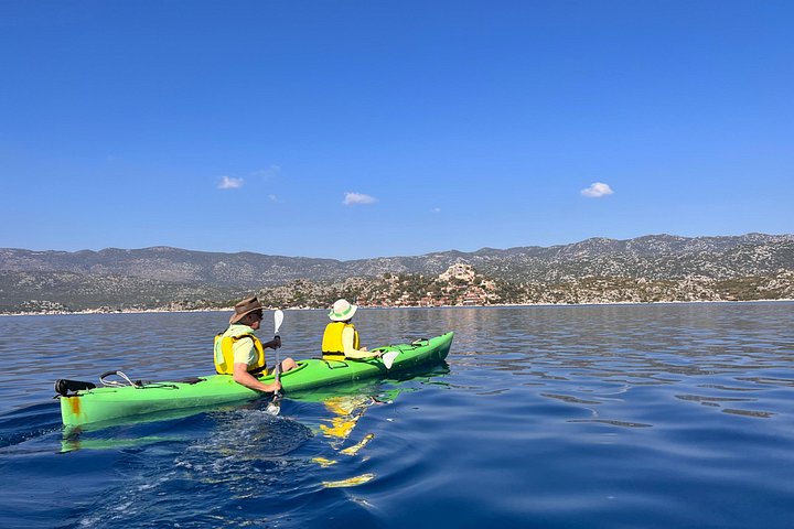 Havkajak-eventyr i Kekova, Tyrkiet, udforskning af sunkne byer og svømning i bugter, foto 8 | wizardtrip