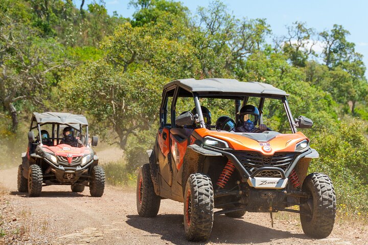 Experimente uma emocionante aventura de safari de buggy pelas paisagens acidentadas do Algarve, Portugal, foto 10 | wizardtrip