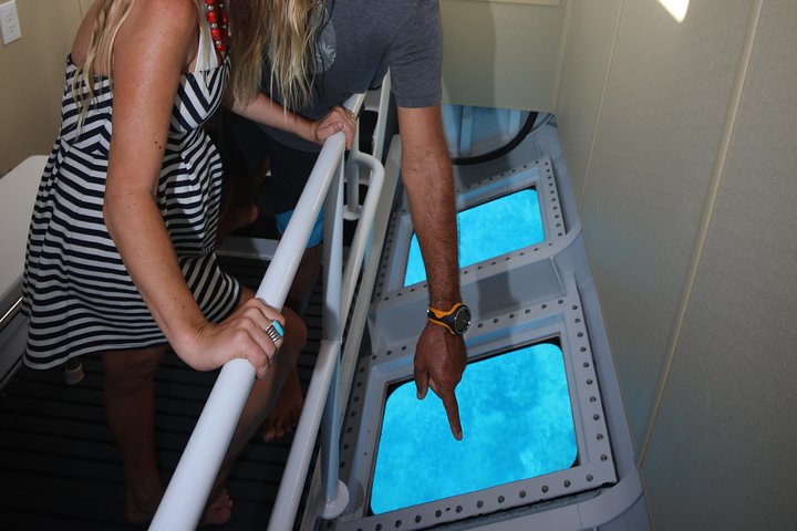 Snorkeling adventure in Maui to Molokini Crater and Turtle Town on a catamaran, photo 7 | wizardtrip