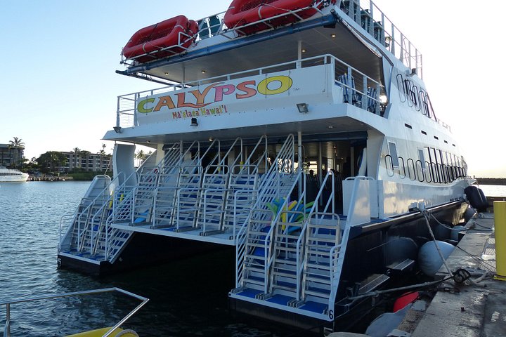 Snorkeling adventure in Maui to Molokini Crater and Turtle Town on a catamaran, photo 9 | wizardtrip
