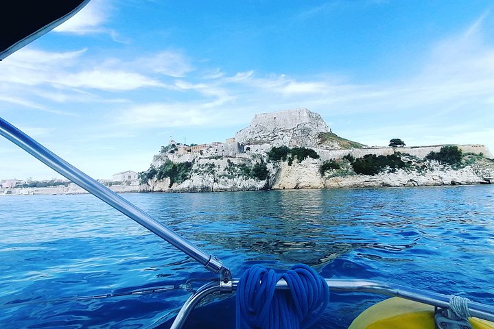 Croisière privée en yacht explorant le littoral de Corfou, les îles et la vieille ville historique, photo 11 | wizardtrip